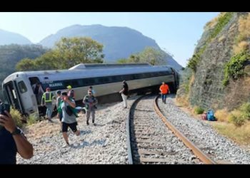 FGR investiga descarrilamiento de Tren Interoceánico en Oaxaca que dejó al menos 20 lesionados