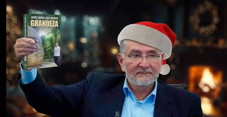 Adán Augusto López ‘se disfraza de Santa’: Regala en el Senado más de 17 mil tomos del nuevo libro de AMLO