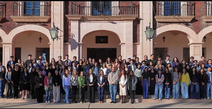 Alumnos de la UNISON parten a diferentes países a realizar una estancia como parte de su formación profesional