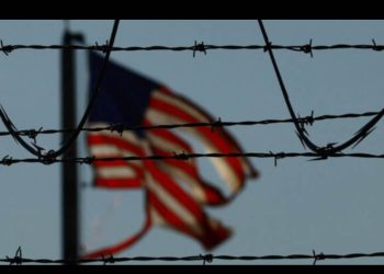 EE.UU. triplica a 3,000 dólares la ayuda para los inmigrantes que se “autodeporten”