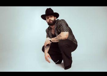 Carín León y su cita con la historia: “Queremos cambiar el juego”