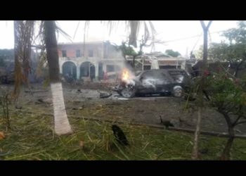 Suman 5 muertos por explosión de coche bomba en Coahuayana, Michoacán: Marina desplegó helicópteros para atender heridos