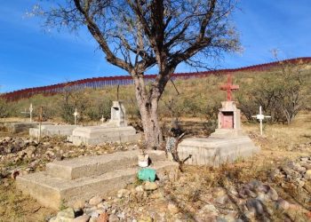 Avanza nueva sección del muro fronterizo en Nogales, Sonora