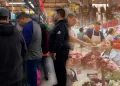 Mercado de Hermosillo se llena para compras de última hora de Nochebuena