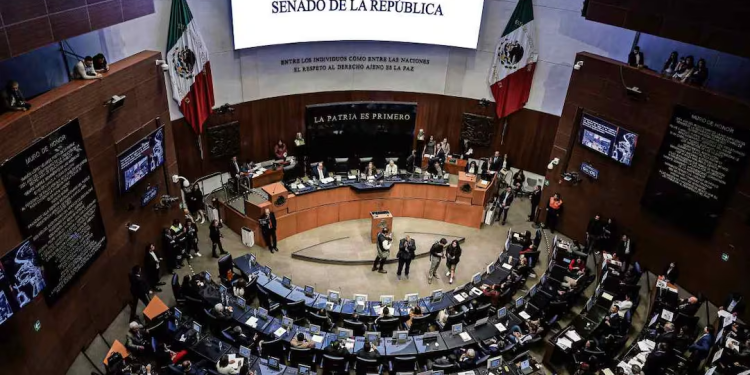 Morena y aliados han modificado 70% de la Constitución; suman 106 artículos reformados