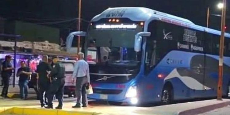 Falleció pasajero en el baño de un autobús en Empalme