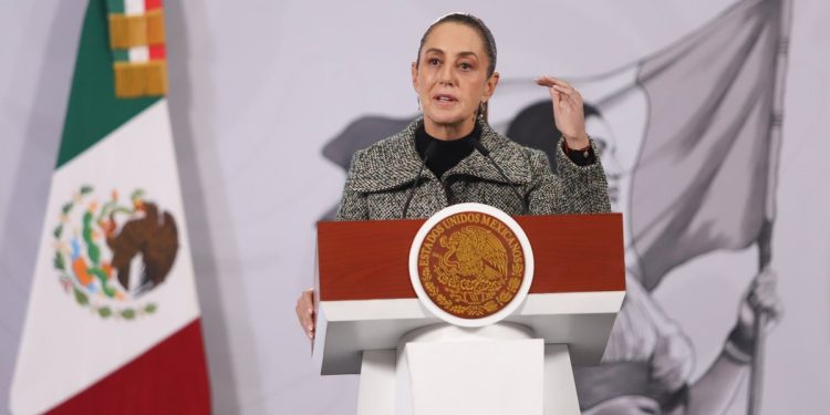 Victoria que beneficiará a mineros y comunidades, asegura la Presidenta sobre fin de huelga