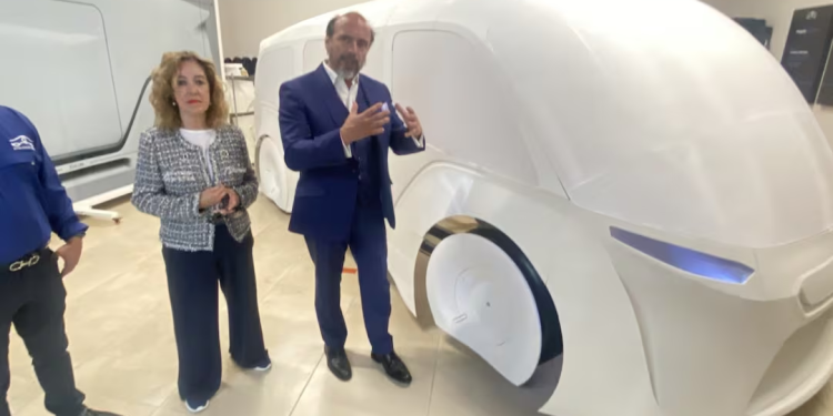 Sonora se perfila para fabricar el primer auto eléctrico hecho en México; BMC presenta el ShowCar, su auto prototipo