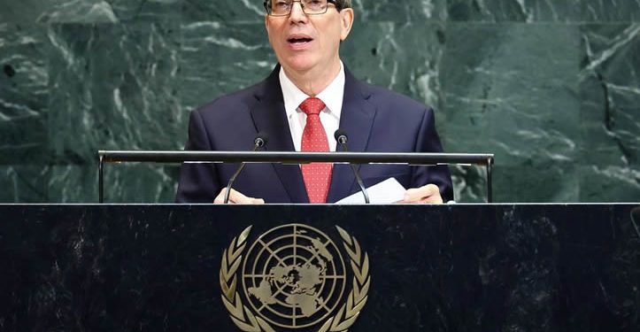 Cuba denuncia “chantaje y extorsión” con aranceles de Trump a países que envíen crudo a la isla