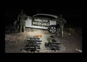 Asegura Ejército Mexicano arsenal de alto poder en Navojoa en un vehículo con reporte de robo en EEUU