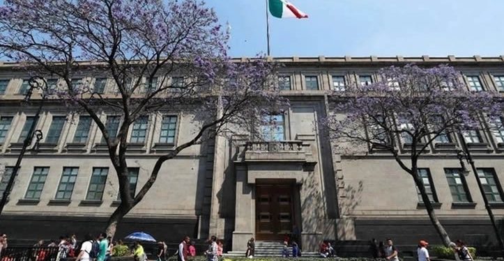 Compra SCJN camionetas de hasta 1.7 millones para cada ministro, por seguridad