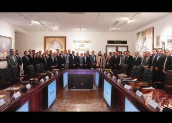 Claudia Sheinbaum encabeza reunión con la industria automotriz para impulsar plan integral del sector