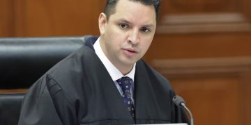 Valida Suprema Corte conservar antecedentes penales de personas condenadas por delitos graves; no viola derecho al trabajo