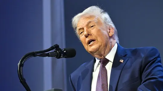 Donald Trump Afirma que la OTAN Debería Haber ‘Protegido’ la Frontera con México de Migrantes