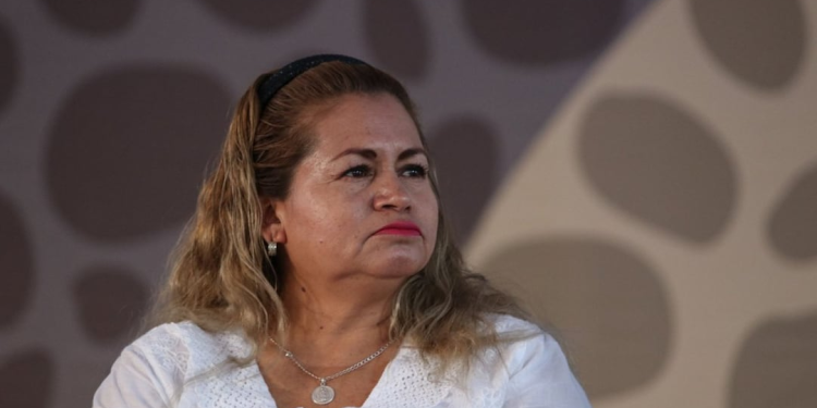 Ceci Flores celebra que “muchachos de presidencia” estén bien tras asalto; faltan ganas y amor para buscar a los desaparecidos, reclama