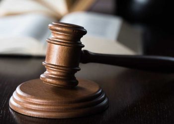 Fiscalía de Sonora niega complicidad con juez tras acusación de periodista en X