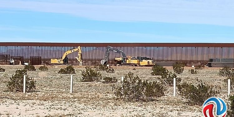 Refuerza EEUU muro fronterizo en Sonora