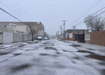 Nevadas en Chihuahua y Sonora afectan carreteras