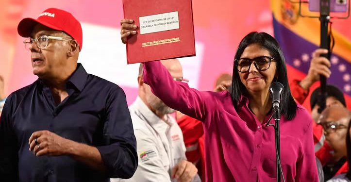 Venezuela da luz verde a la entrada de capital extranjero para explotar el petróleo