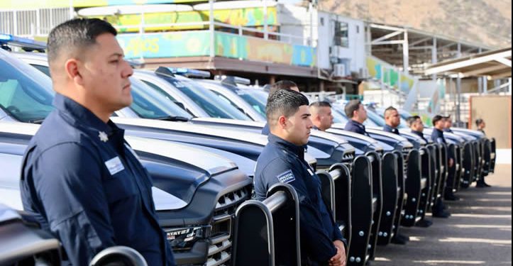 Fortalece Sonora estado de fuerza: entrega Gobernador 37 patrullas en el Día del Policía