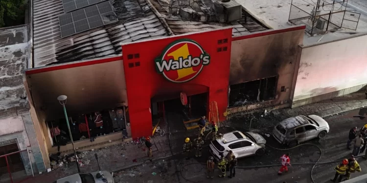 Por incendio en Waldo’s, fiscalía de Sonora imputa a ocho personas y a una empresa