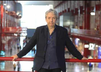 El mexicano David Toscana gana el premio Alfaguara de novela 2026