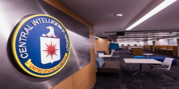 CIA determinó que leales a Maduro garantizaban mejor la estabilidad que la oposición, según medios; postura de Marco Rubio fue clave