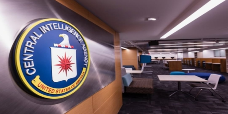 CIA determinó que leales a Maduro garantizaban mejor la estabilidad que la oposición, según medios; postura de Marco Rubio fue clave