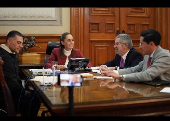 Queda descartada acción militar en México, afirma Sheinbaum tras llamada con Trump