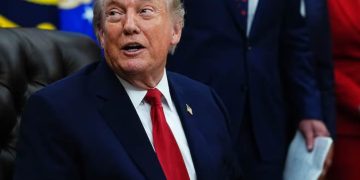 Trump declara una “emergencia nacional” sobre Cuba y anuncia aranceles para los países que le vendan petróleo