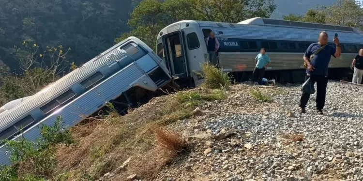 Detienen a despachador del Tren Interoceánico por accidente que dejó 14 muertos; le imputan homicidio doloso