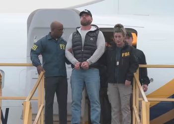 FBI desmiente al embajador Johnson en el caso Wedding: WSJ