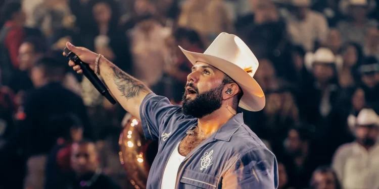 Carín León se presentará en San Diego como parte de su gira “De Sonora para el mundo”