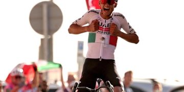 Isaac del Toro a un paso de la cima del ranking de la UCI tras conquistar el UAE Tour