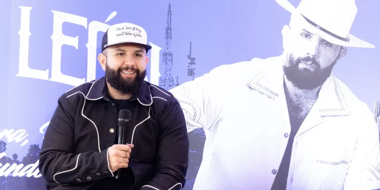 Carín León anuncia su gira ‘De Sonora para el Mundo’ y revela que tendrá invitados sorpresa para el Sphere