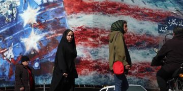 El mayor despliegue militar desde la invasión de Irak: Estados Unidos se prepara para un posible conflicto bélico con Irán