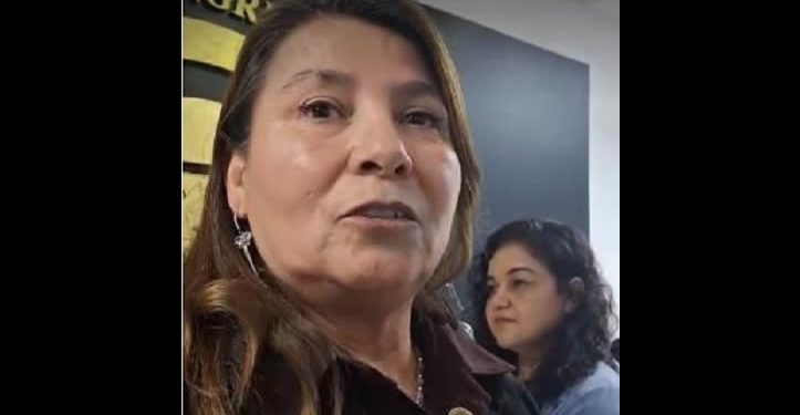 Levanta la mano la diputada Eduwiges Espinoza para la alcaldía de Hermosillo en el 2027