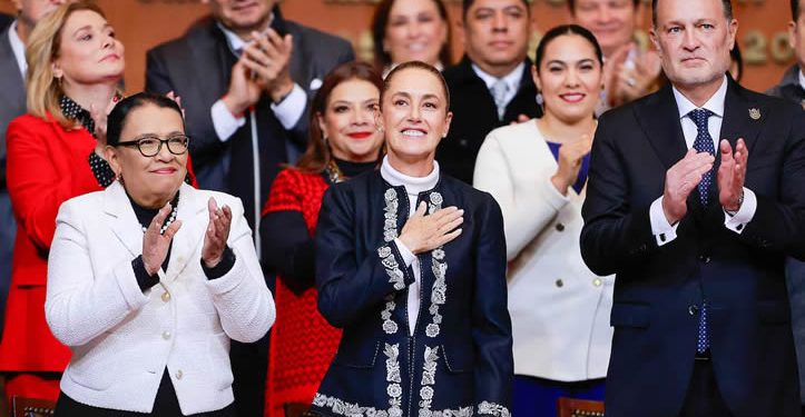 Sheinbaum apela a la soberanía en el aniversario de la Constitución: “México no se arrodilla ni se vende”