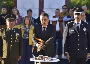 Cajeme rompe récord de participación en histórico desfile por el Día de la Bandera