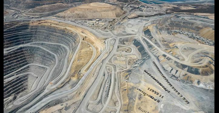 Gobierno recupera más de mil concesiones mineras, devolviendo cerca de 250 mil áreas naturales protegida