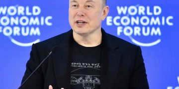 Musk afirma que cárteles ordenan qué decir a CSP; las redes estallan en indignación