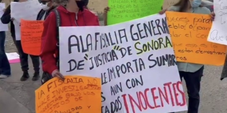 Miembros de colectivo bloquean acceso a juzgados del Cereso de Hermosillo; denuncian irregularidades en actuación de jueces y procesos