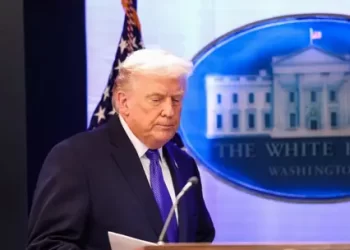 Trump Reacciona a Fallo de Corte Suprema sobre Aranceles