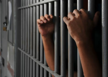 Vinculan a proceso a adolescente de 15 años por agresión con machete en Hermosillo; víctima resultó con lesiones graves