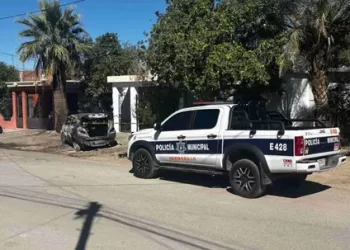 Hombre Detenido por Presuntamente Incendiar el Vehículo de sus Vecinos en Hermosillo
