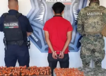 Hombre Resulta Lesionado a Balazos al Detenerse en un Semáforo en el Centro de Hermosillo