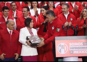 “Alito” Moreno designa a Rosario Robles como coordinadora de defensores del PRI para buscar voto en 2027