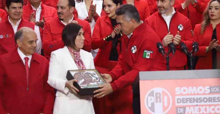 “Alito” Moreno designa a Rosario Robles como coordinadora de defensores del PRI para buscar voto en 2027