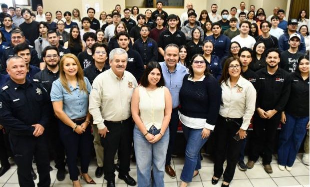 Celebra Toño Astiazarán participación de jóvenes del ITH en desarrollo de drones de vigilancia y semáforos inteligentes para Hermosillo