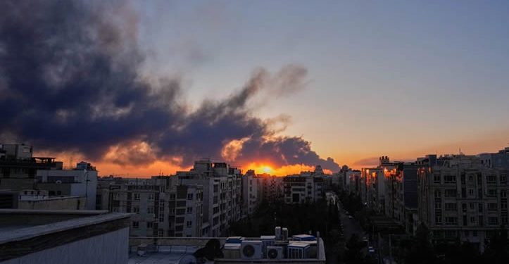Francia, Reino Unido y Grecia movilizan a sus ejércitos a la zona de conflicto